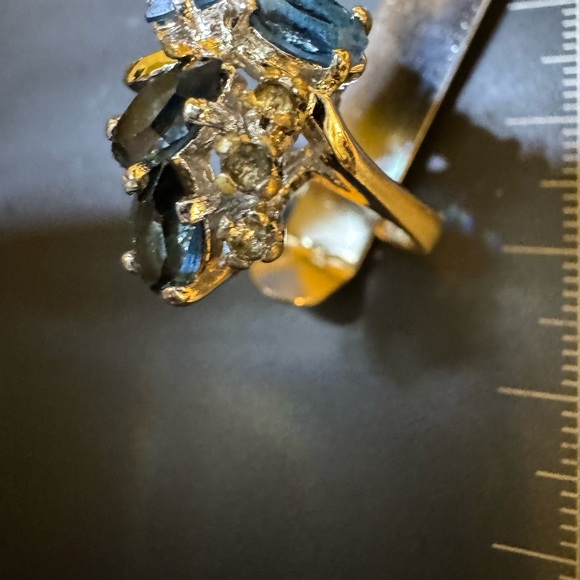 Silver tone blue and clear stones ring sz 6 - Picture 13 of 16